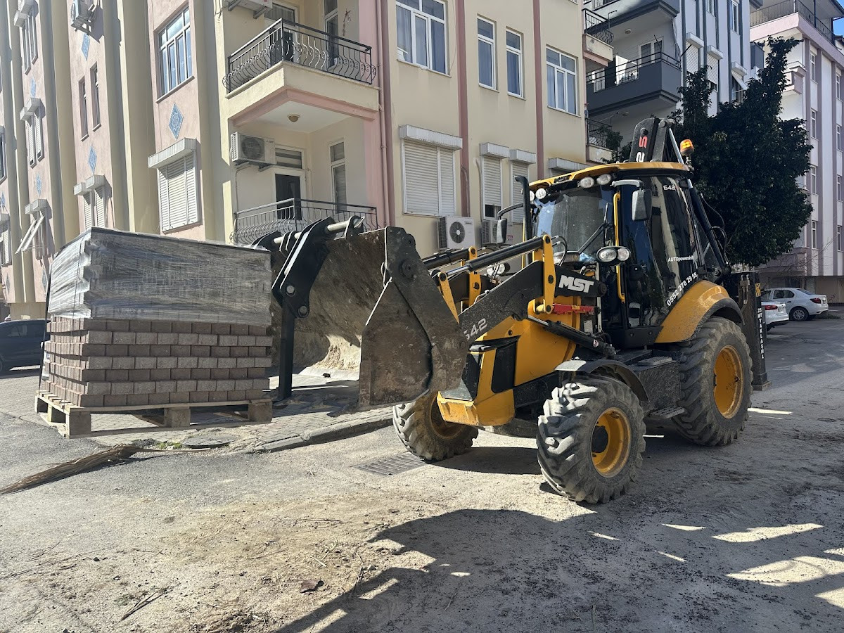 Manavgat Hafriyat Forklift Kepçe Kiralama – Fotoğraf 3