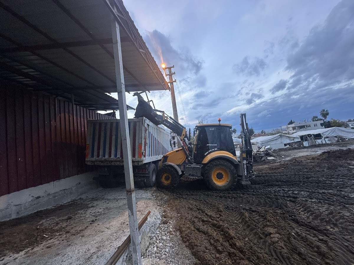 Manavgat Hafriyat Forklift Kepçe Kiralama – Fotoğraf 6