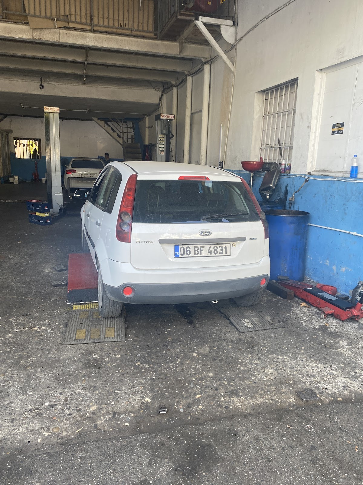 Manavgat Mustafa Çiçek Oto Tamir Bakım Servisi – Fotoğraf 2