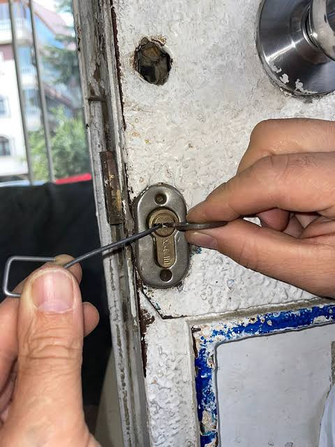 Manavgat Yatağan bıçakçısı Hırdavat & Çilinğir Hizmeti – Fotoğraf 10