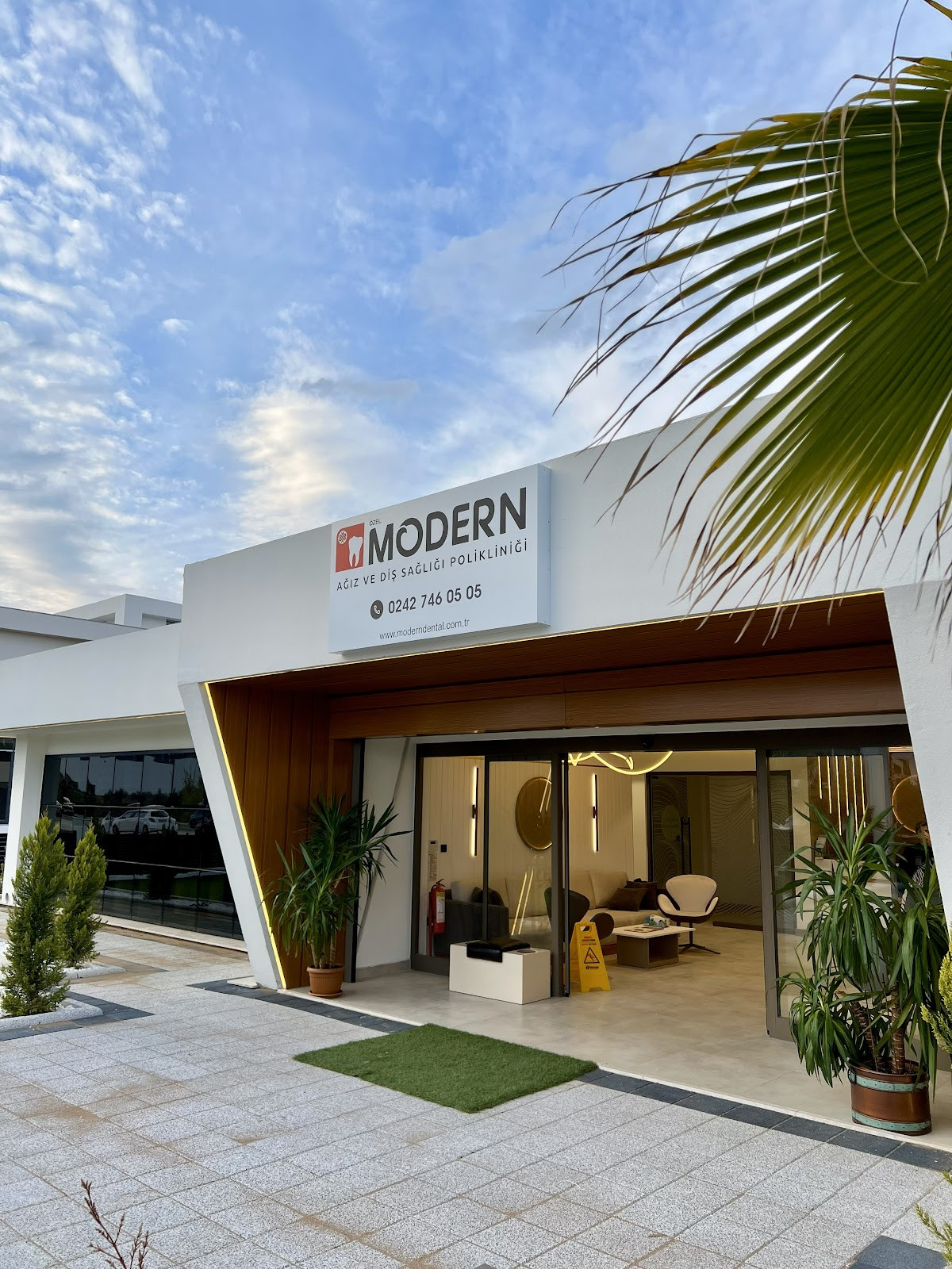 MODERN AĞIZ VE DİŞ SAĞLIĞI POLİKLİNİĞİ