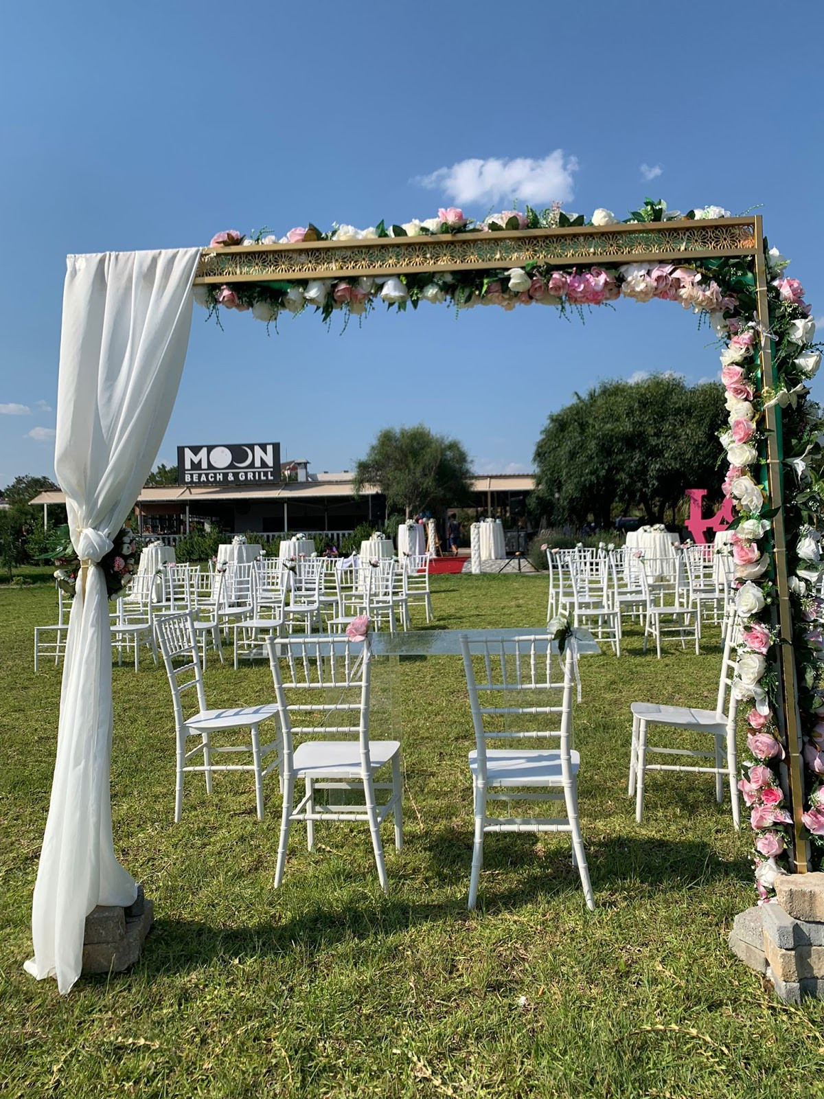 Moon beach Grill – Fotoğraf 3