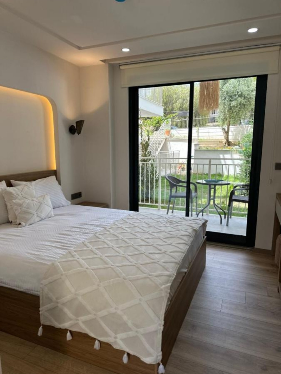 Oregano Side – Fotoğraf 2