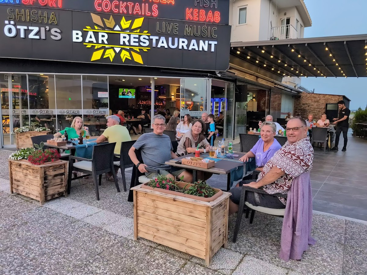 Ötzi’s Bar Restaurant – Fotoğraf 4