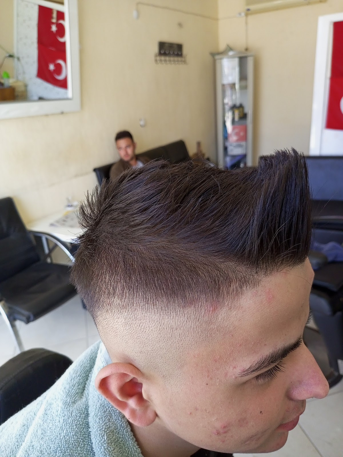 Özgür erkek kuaförü – Fotoğraf 4