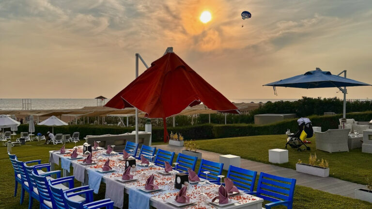 Q Beach Restaurant & Lounge — Manavgat Manavgat Restaurant