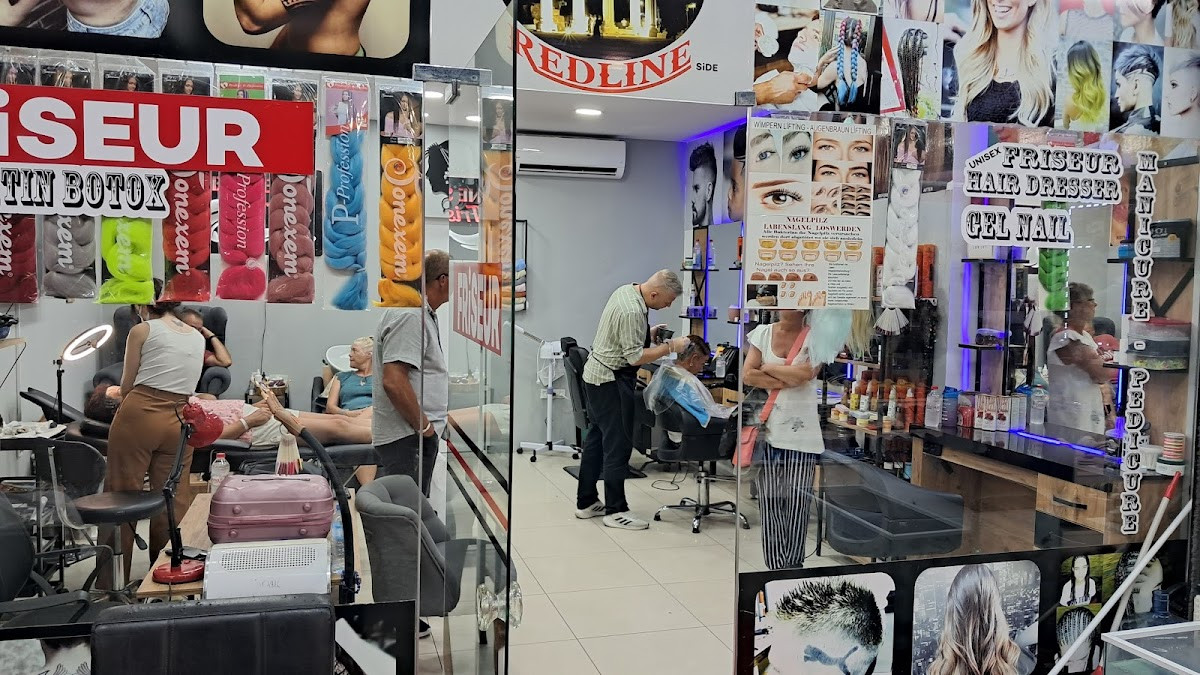 Redline Side Friseur Tattoo Hair – Fotoğraf 7