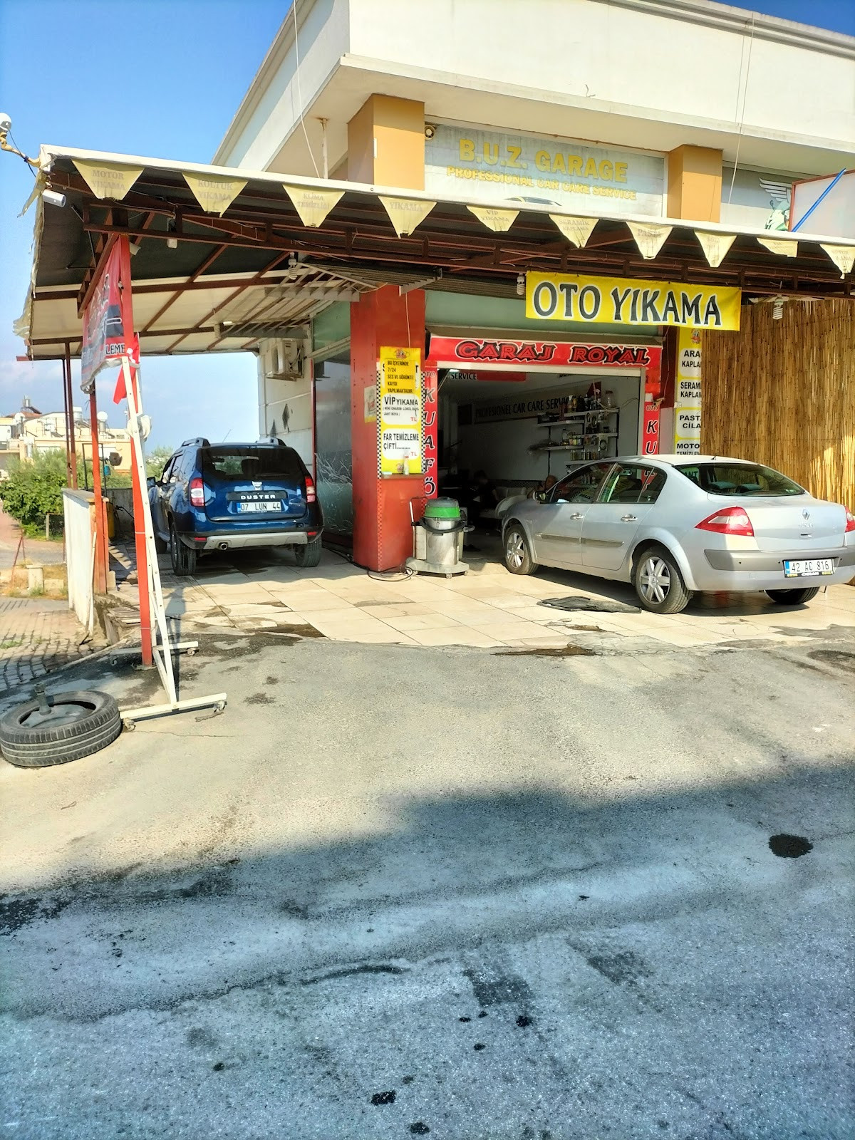 Royal Garaj44 Oto Yikama Kuaför – Fotoğraf 7