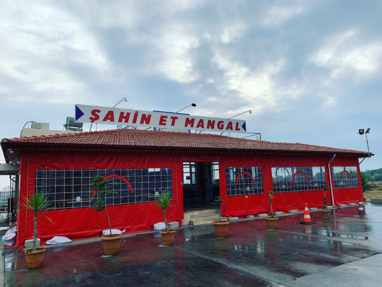 ŞAHİN ET MANGAL MUHTARIN YERİ — Manavgat Manavgat Restaurant