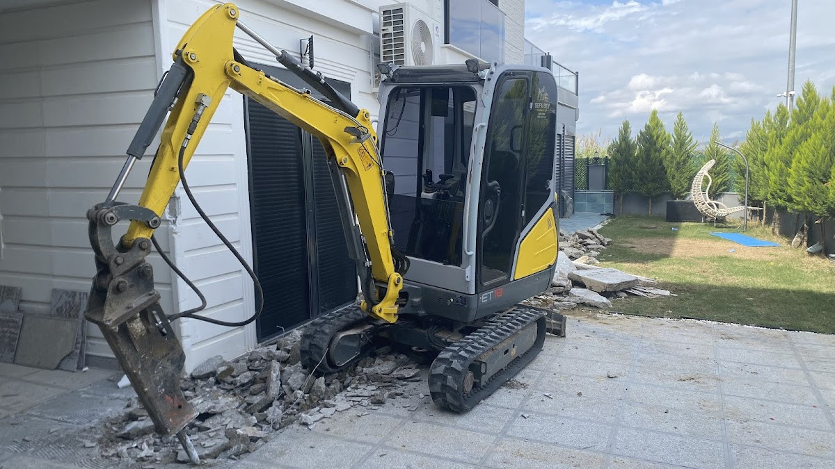 Sefa Bey Hafriyat Kepçe Kiralama Manavgat