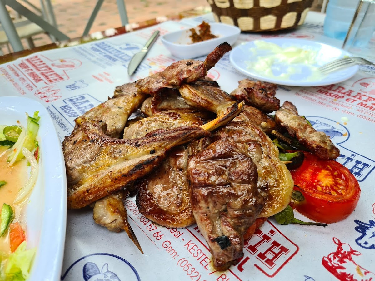 SERDAR'IN YERİ BARAKFAKİH KASAP ET MANGAL – Fotoğraf 3