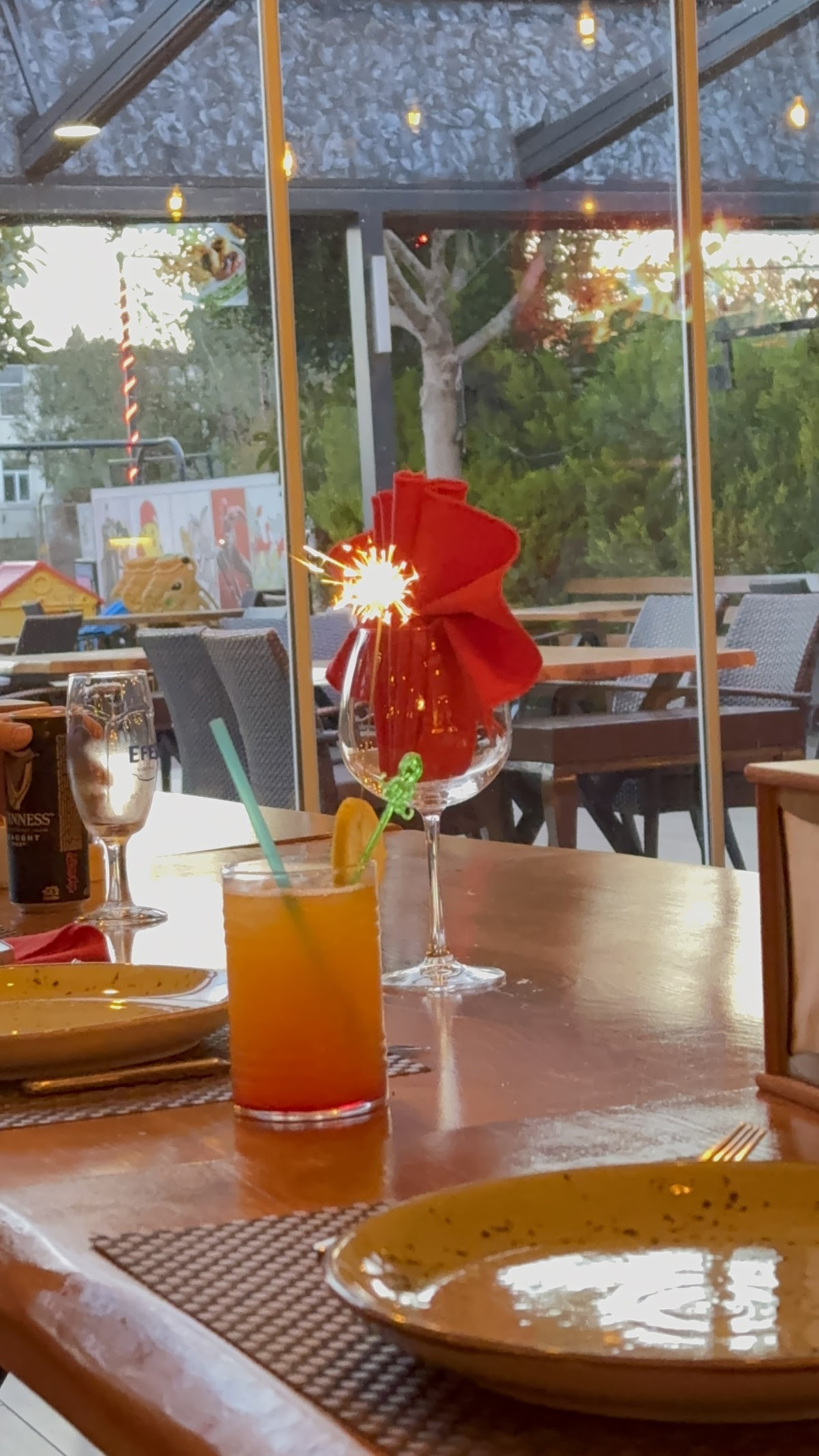 Serenade Restaurant Bar – Fotoğraf 5