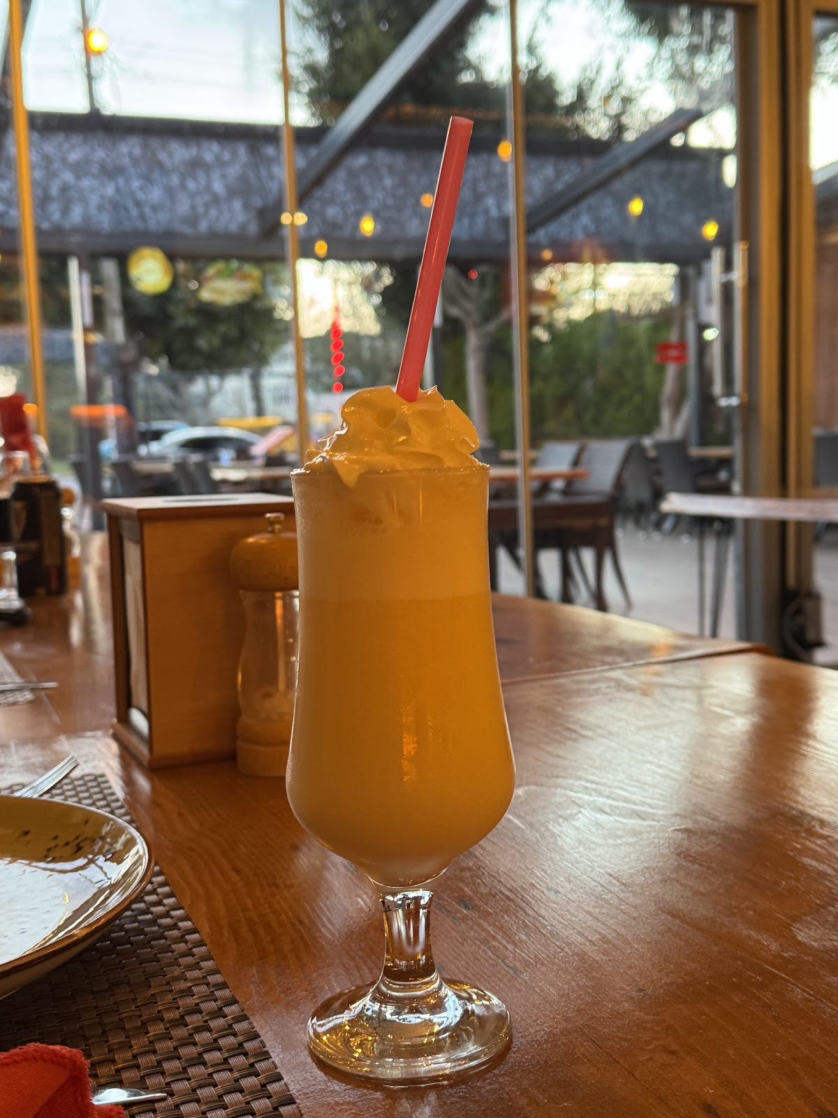 Serenade Restaurant Bar – Fotoğraf 3