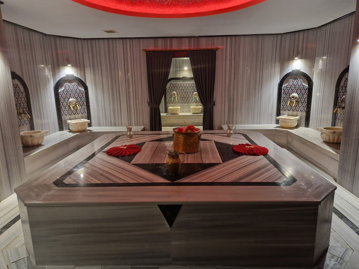 Sheriff Hamam Spa & Massage(AİLE YERİDİR)Sabah 9:00 Akşam 18:00 saatleri arasında hizmet vermekteyiz. – Fotoğraf 2