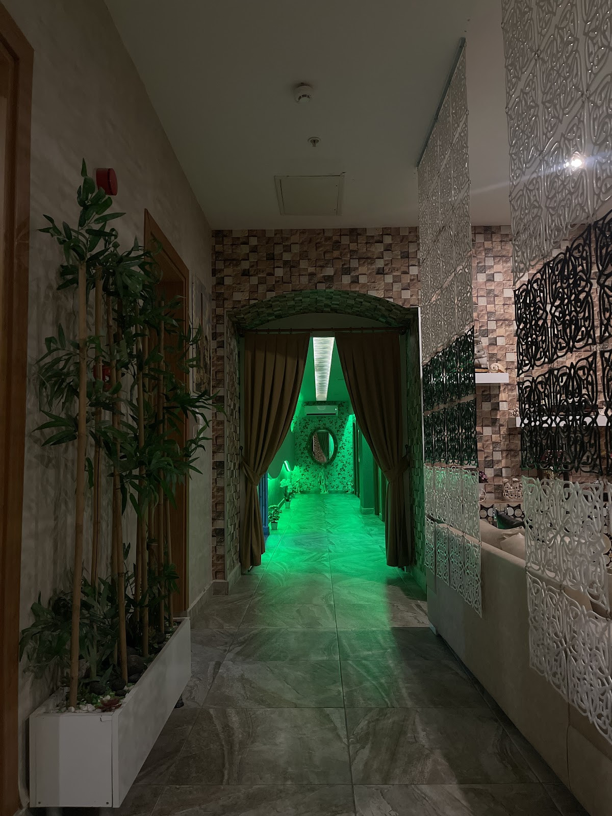 Sheriff Hamam Spa & Massage(AİLE YERİDİR)Sabah 9:00 Akşam 18:00 saatleri arasında hizmet vermekteyiz. – Fotoğraf 5