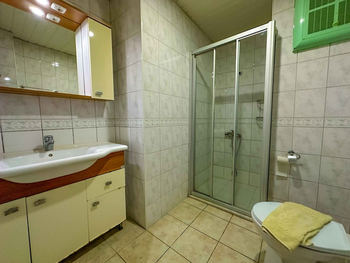 Side Adora Apart – Fotoğraf 4