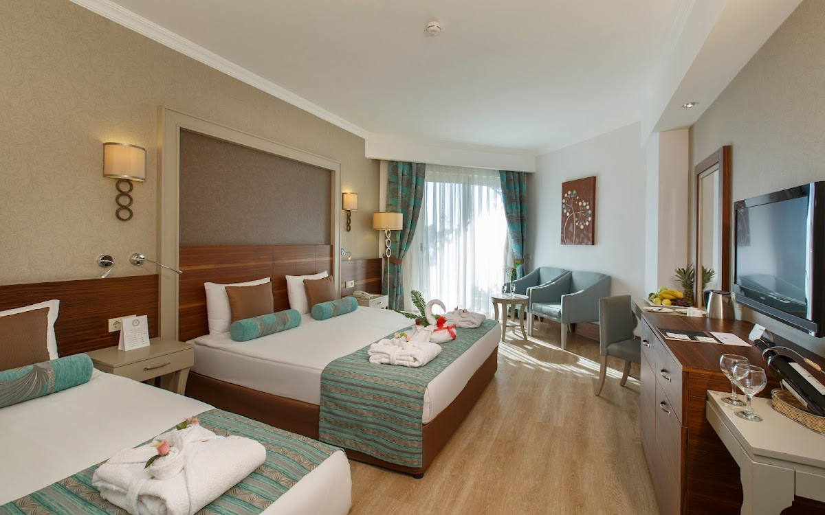 Side Crown Palace – Fotoğraf 5