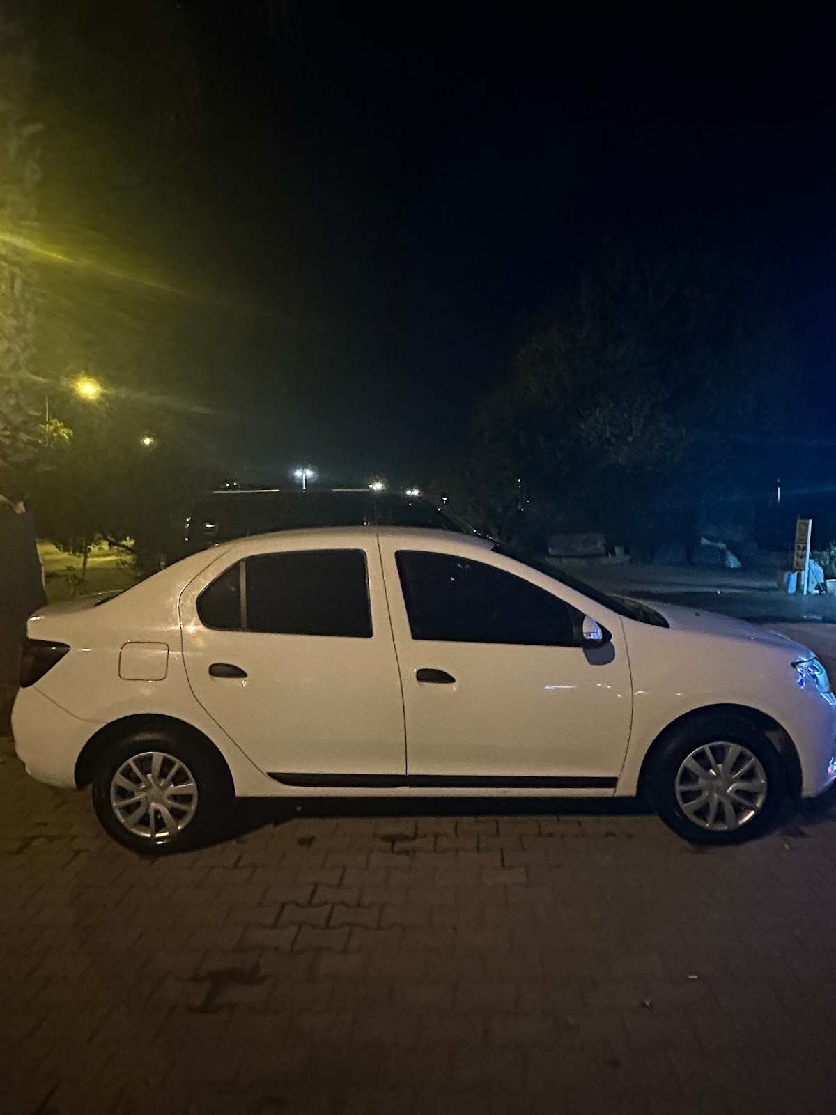 Side Ensar Rent A Car – Fotoğraf 3