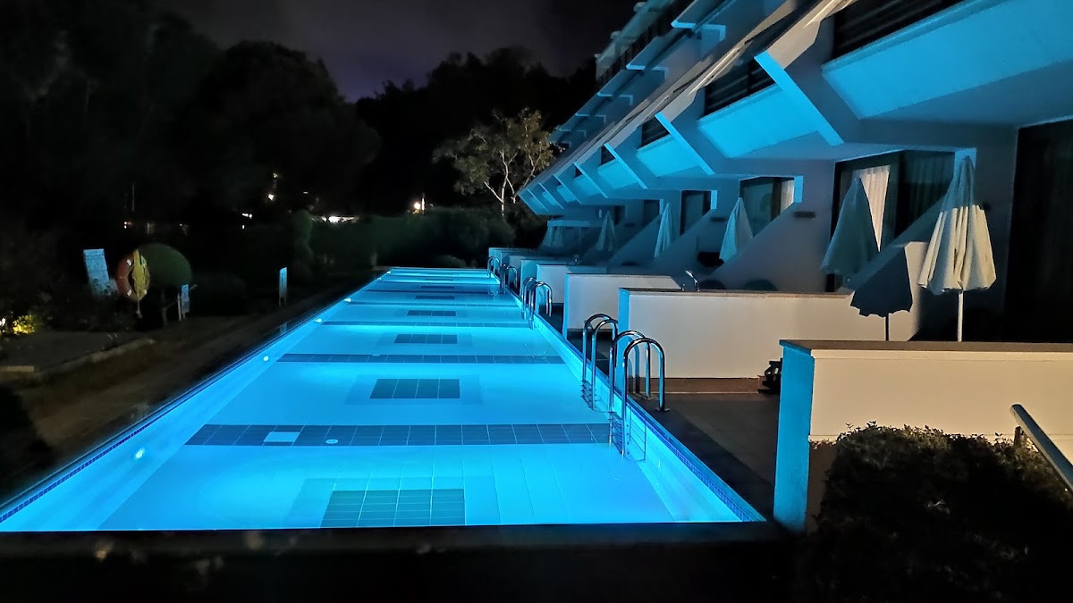 Side Star Elegance Taxi – Fotoğraf 1