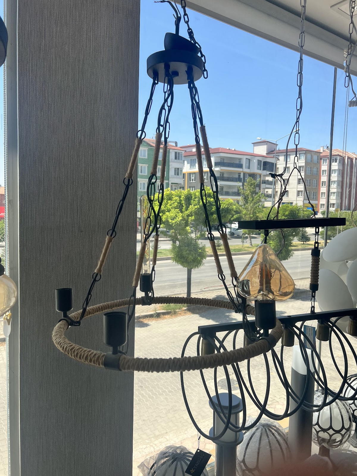 Tamgüç Elektrik Avize Sarayı – Fotoğraf 2