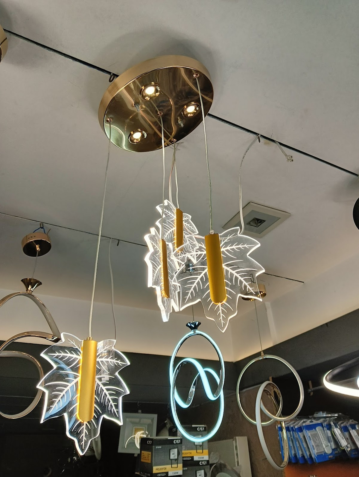 Tamgüç Elektrik Avize Sarayı – Fotoğraf 4