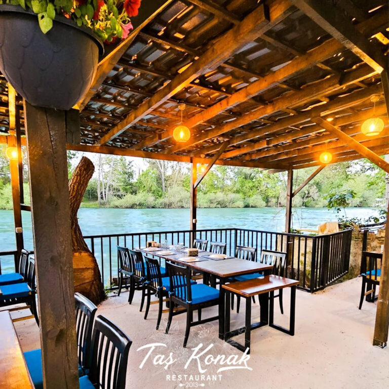 Taş Konak Restaurant Manavgat — Manavgat Manavgat Restaurant