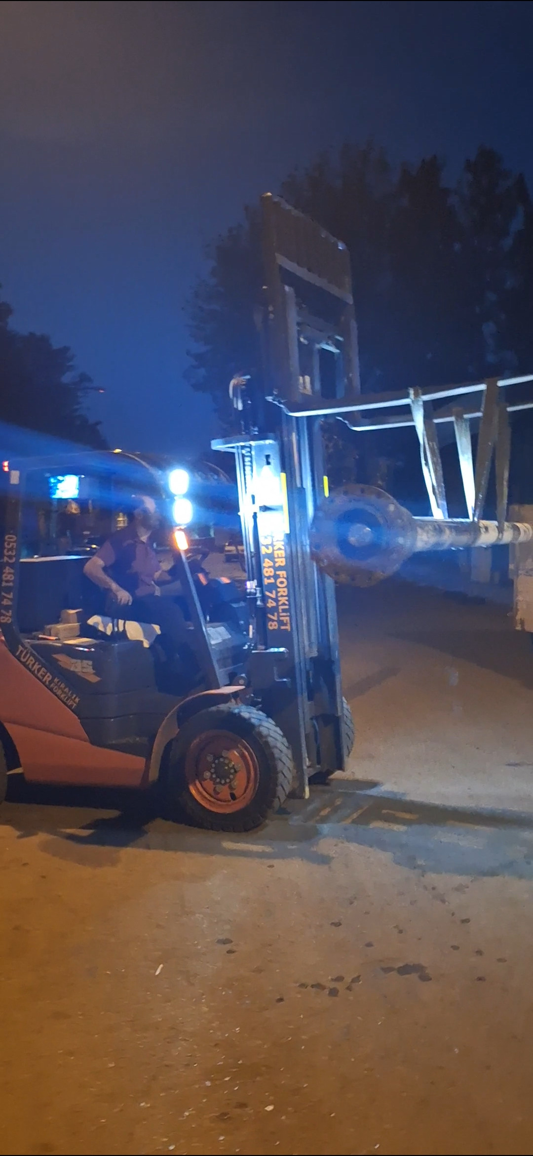 TÜRKER FORKLİFT ÇEKİCİ OTO KURTARMA YOL YARDIM – Fotoğraf 5