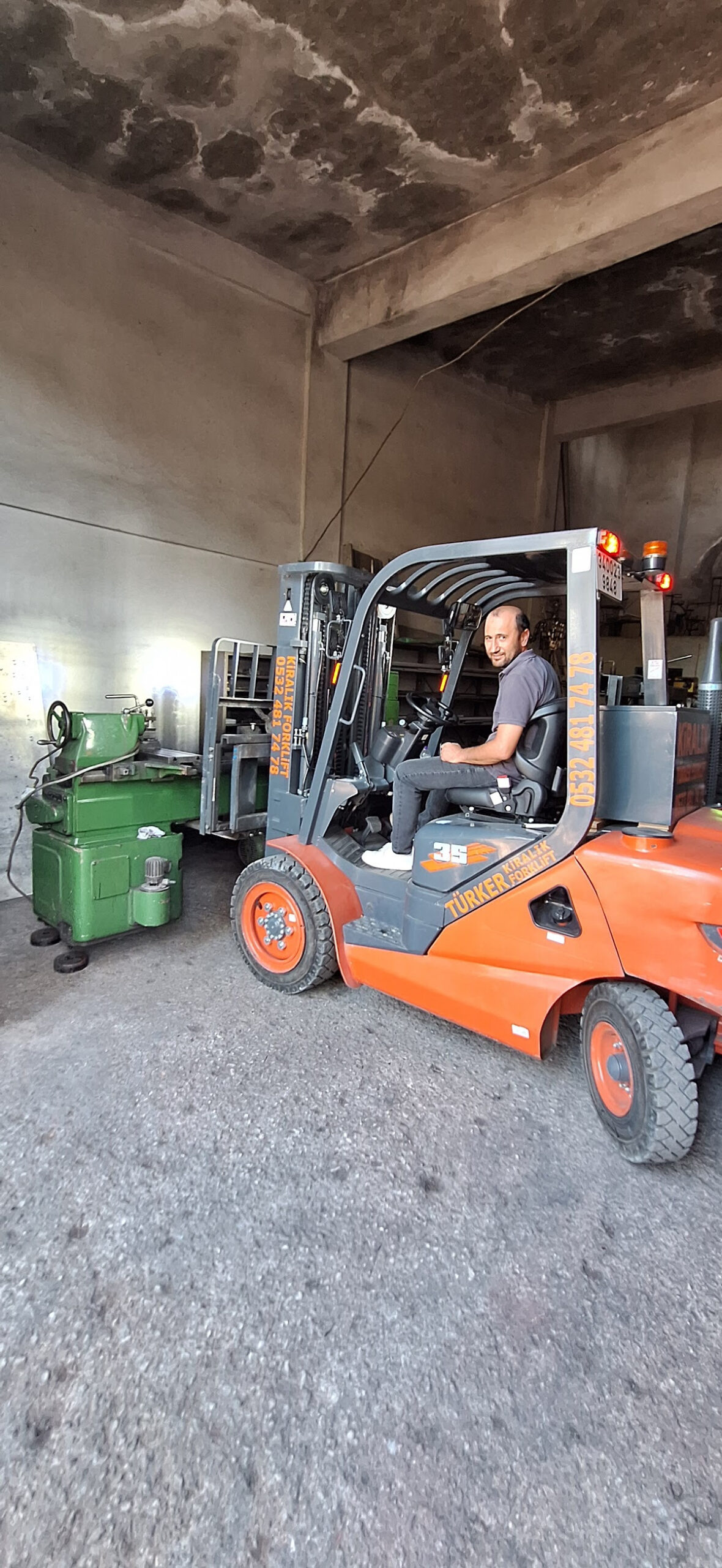 TÜRKER FORKLİFT ÇEKİCİ OTO KURTARMA YOL YARDIM – Fotoğraf 2