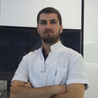 Uzm. Dt. Fevzi Büyükgebiz — Manavgat manavgat diş hekimi