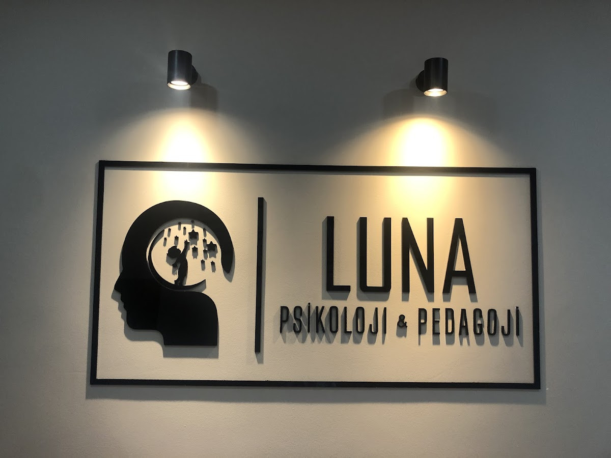 Uzm. Klinik Psikolog Server Ünal Öztekin - Luna Psikoloji &Pedagoji Manavgat – Fotoğraf 5