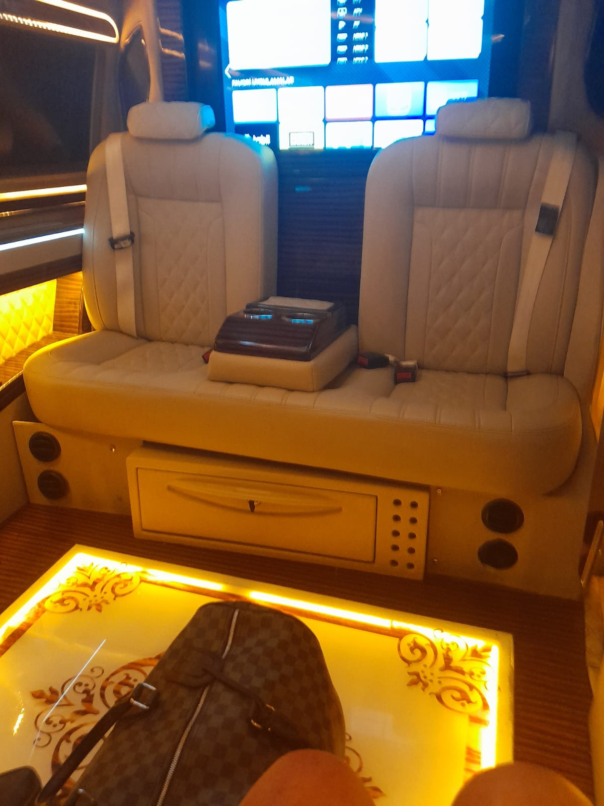 Windmill Airport Transfers – Fotoğraf 4