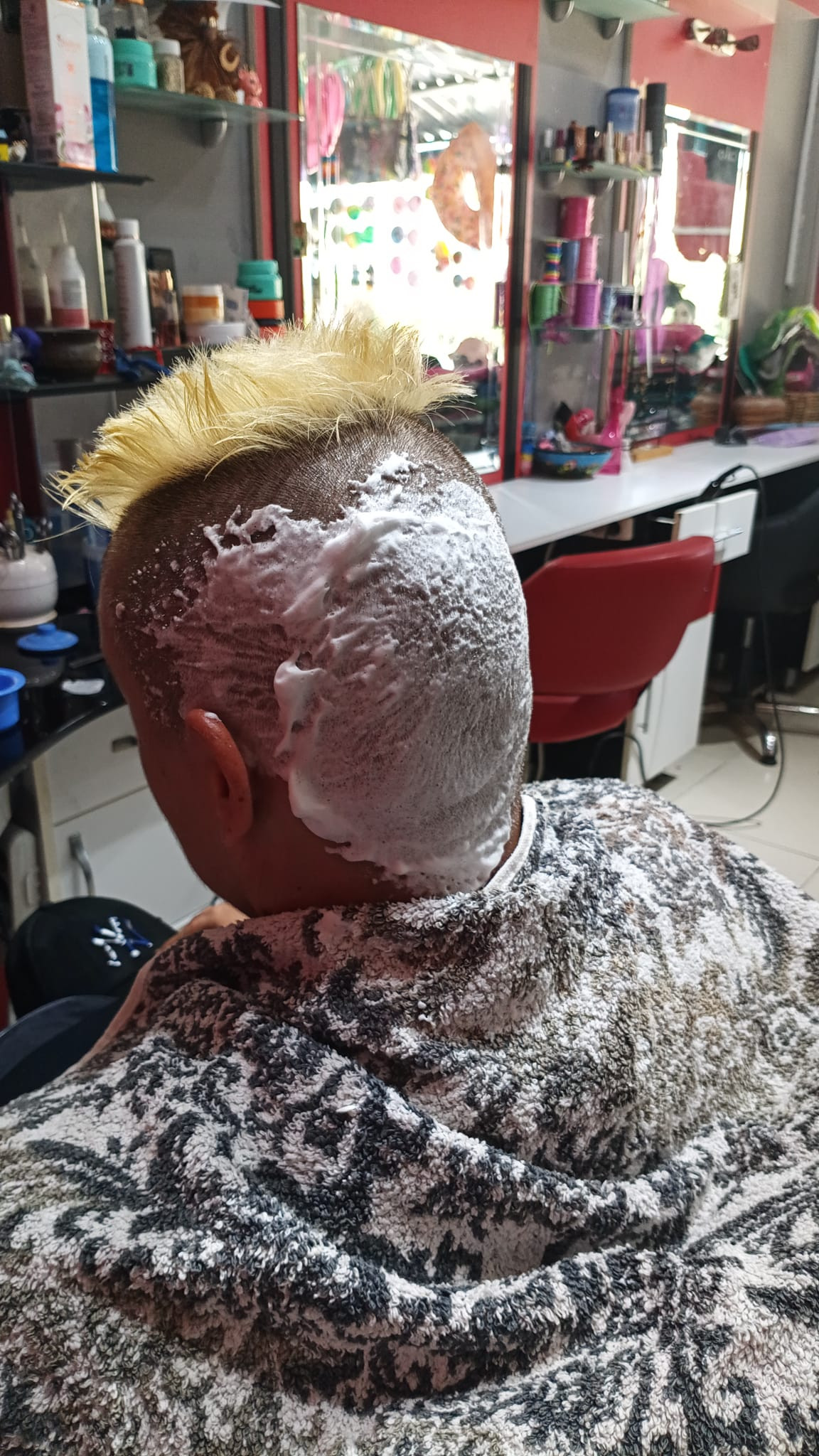 Yeliz hairdresser-Friseur-Kuaför – Fotoğraf 3