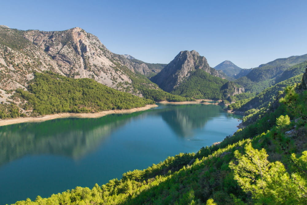 Air-conditioned transfer from Side hotels to Green Canyon